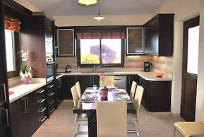 Marlin Beach Front Luxury Villa - 4 Bedrooms