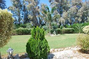 Marlin Beach Front Luxury Villa - 4 Bedrooms