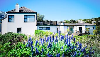 Haven Point Accomodation