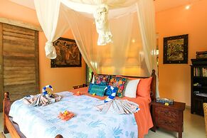 Vss-ubud Ricefield -ac-3bd-3bth-pool-b&b-internet