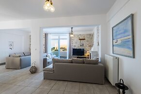 Villa Amphitrite With Amazing sea View and Private Swimming Pool