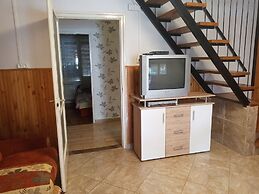 A Whole Holiday House With a Garden in Fonyód for 2-10 Persons