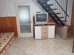 A Whole Holiday House With a Garden in Fonyód for 2-10 Persons