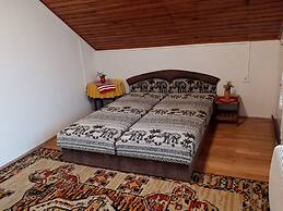 A Whole Holiday House With a Garden in Fonyód for 2-10 Persons