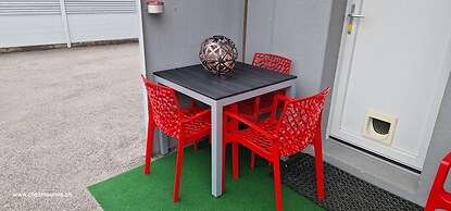 Room in Studio - Attypical Calm Harmonious Relaxing