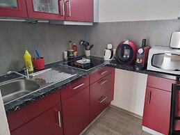 Room in Studio - Attypical Calm Harmonious Relaxing