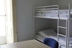 1 bed in Basic 6 Bed Female Room Share Bathroom - Campus Accommodation