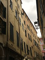 Delightful one Bedroom Apartment in Sanremo