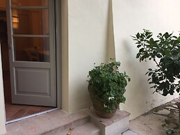 Room-double Room With Services