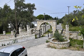 Corfu Room Apartments With big Parking Area