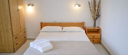 Corfu Room Apartments With big Parking Area