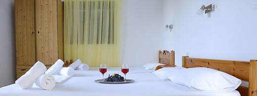 Corfu Room Apartments in a Piecefull and Full of Olive Trees Location