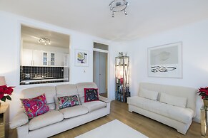 JOIVY Sublime 1 bed flat with Thames view