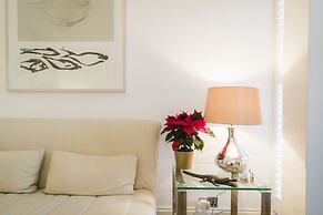 JOIVY Sublime 1 bed flat with Thames view