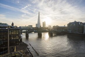 JOIVY Sublime 1 bed flat with Thames view