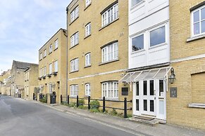 Beautiful flat with terrace