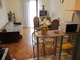 Lovely Apartment With See View - Apartman Dimic 1