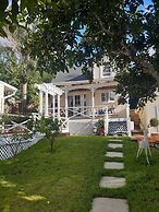 Harbour View Cottage Boutique B&b