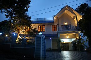 4 Bedroom Villa With Balcony Mountain View