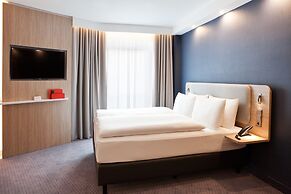 Holiday Inn Express Munich - Olympiapark by IHG