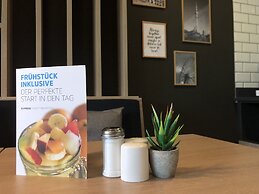 Holiday Inn Express Munich - Olympiapark by IHG