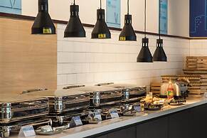 Holiday Inn Express Shenzhen Haiyuan City by IHG