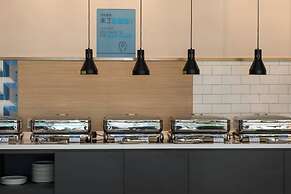 Holiday Inn Express Shenzhen Haiyuan City by IHG