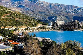 Luxury Apartments Artiani