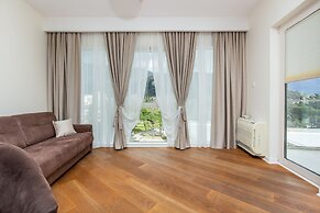 Luxury Apartments Artiani