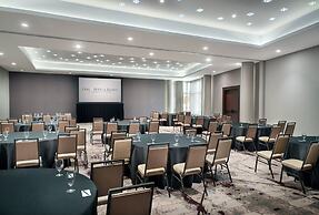 Omni Viking Lakes Hotel