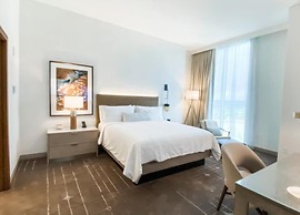 Omni Viking Lakes Hotel