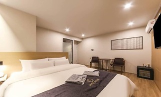 Gwangju Divine Hotel