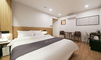 Gwangju Divine Hotel