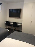 Bright Colonial Motel