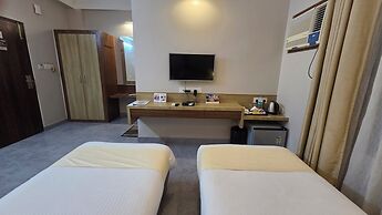 Hotel Gulmohar Grand