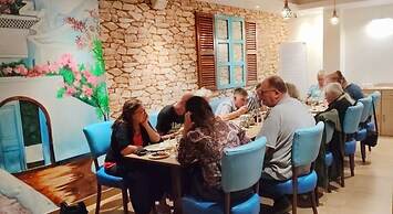 Hotel Gulmohar Grand