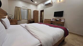 Hotel Gulmohar Grand
