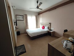 Hotel Gulmohar Grand