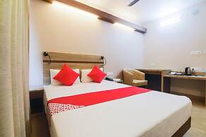 Hotel Gulmohar Grand