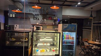 Hotel Gulmohar Grand