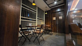 Hotel Gulmohar Grand