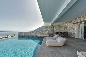 Aliv Stone Suites & Spa