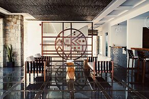 Aliv Stone Suites & Spa