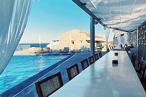 Aliv Stone Suites & Spa