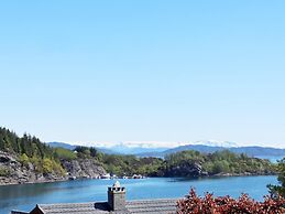 7 Person Holiday Home in Klokkarvik