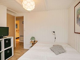 6 Person Holiday Home in Roslev