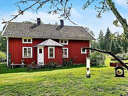 10 Person Holiday Home in Skillingaryd