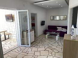 Villa Mediterra Garden & Pool