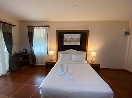 Chaithalay Khanom Resort