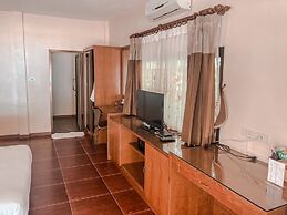 Chaithalay Khanom Resort